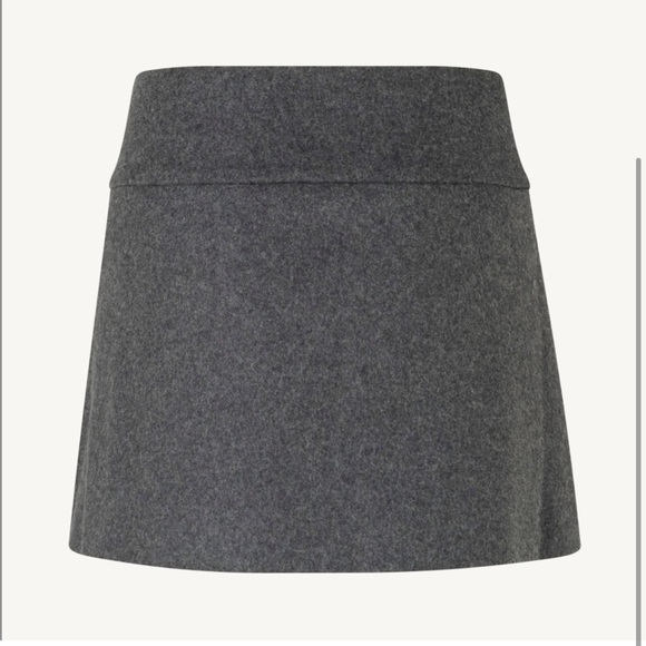 NWT The Garment Copenhagen Manhattan Mini Skirt - Picture 2 of 2